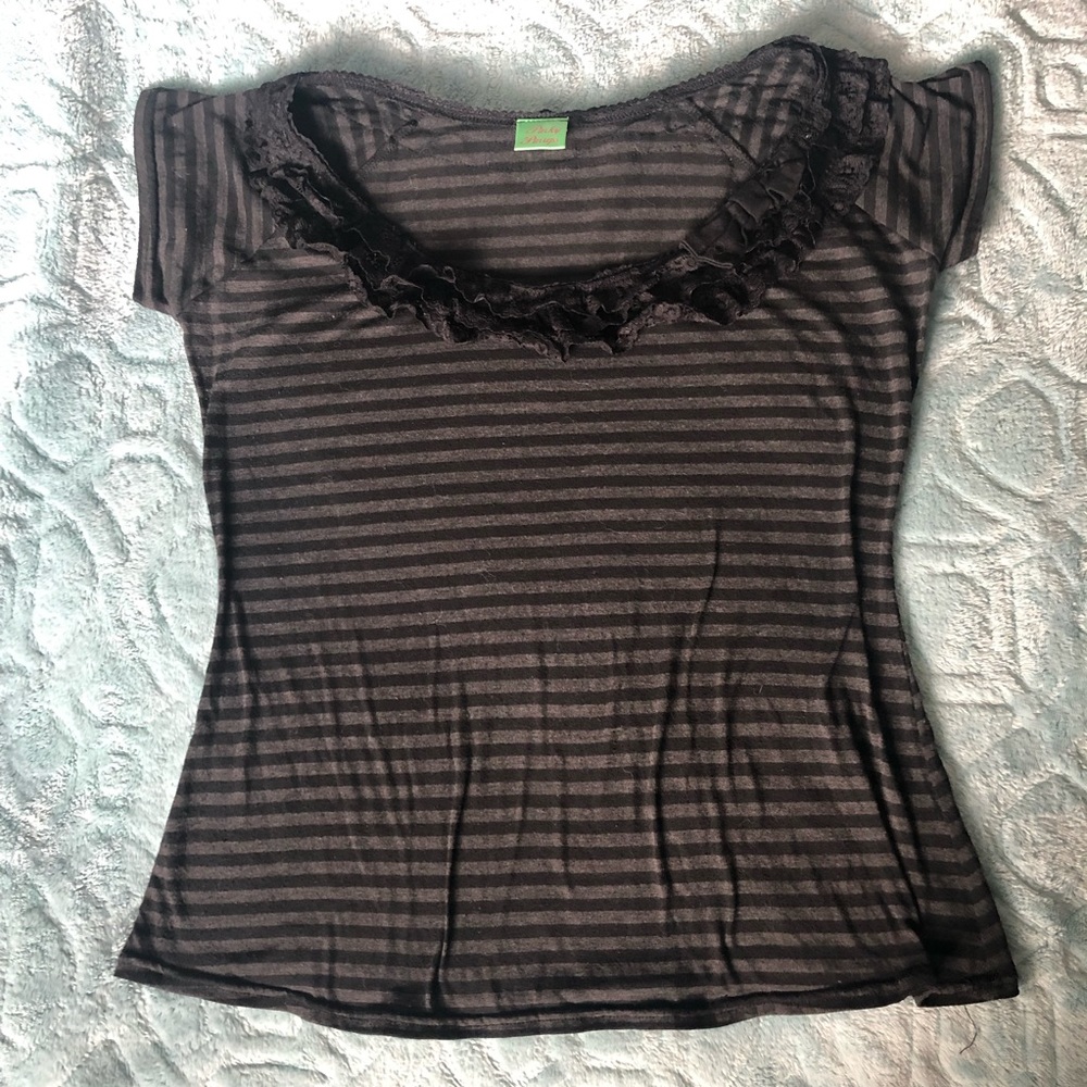 Black and gray striped top size large